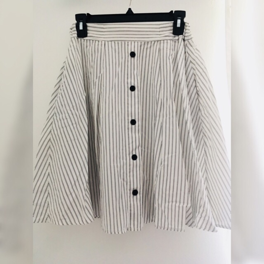 Striped a-line midi skirt with pockets